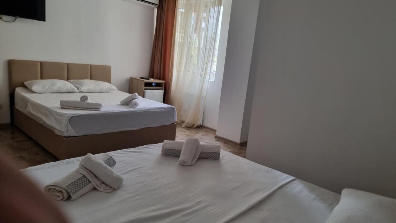 Femi Ji Hotel Batumi Luaran gambar
