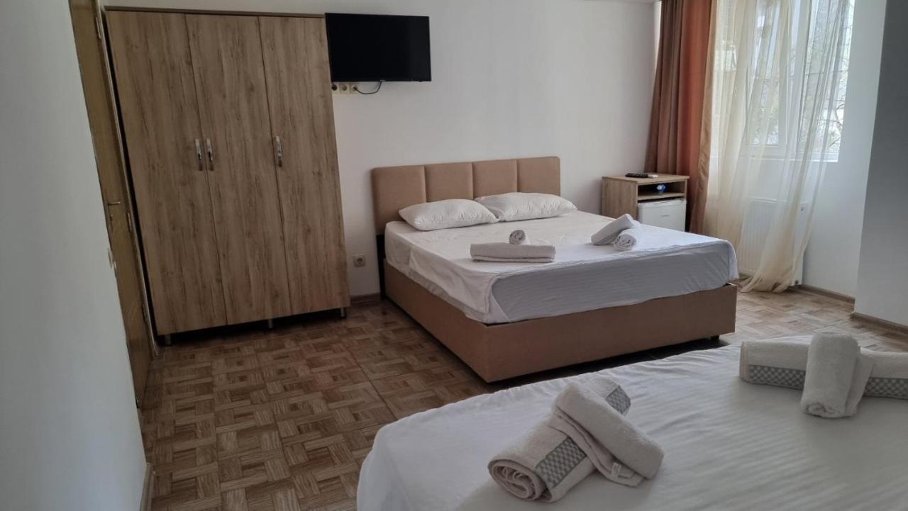 Femi Ji Hotel Batumi Luaran gambar