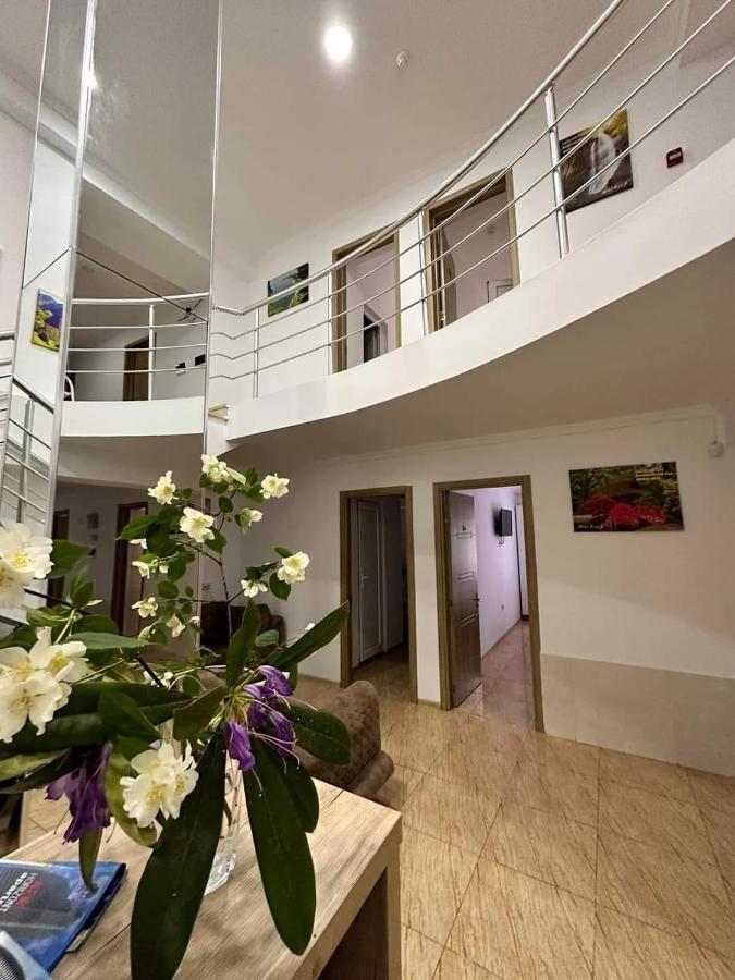Femi Ji Hotel Batumi Luaran gambar